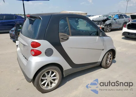 2009 Smart Fortwo Pure из США, поврежденный, VIN WMEEJ31X39K315300